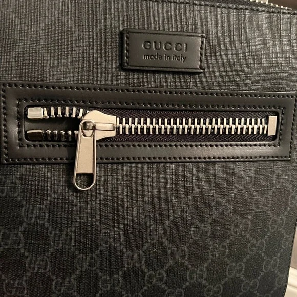 Gucci man bag. Only used for 1 week